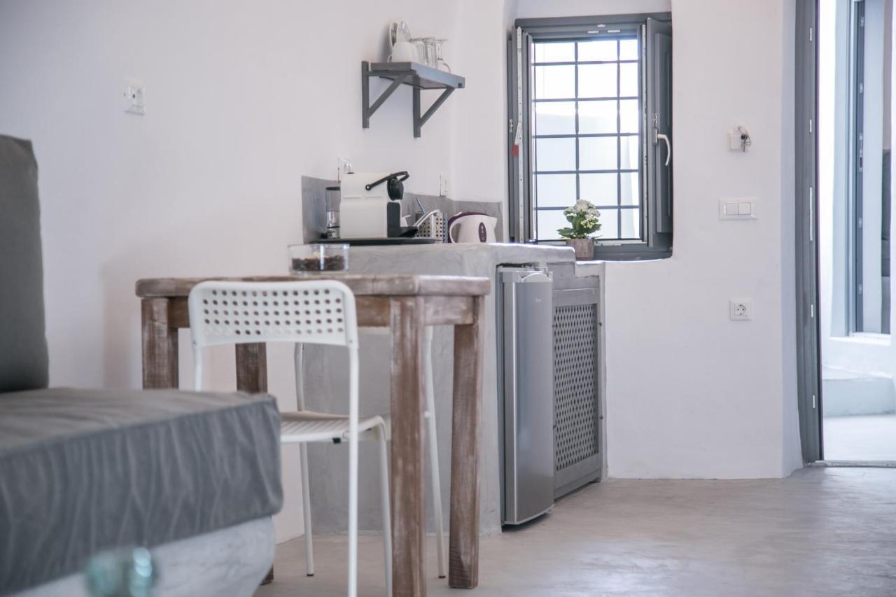 Theodora Suites (Adults Only) Иа Екстериор снимка