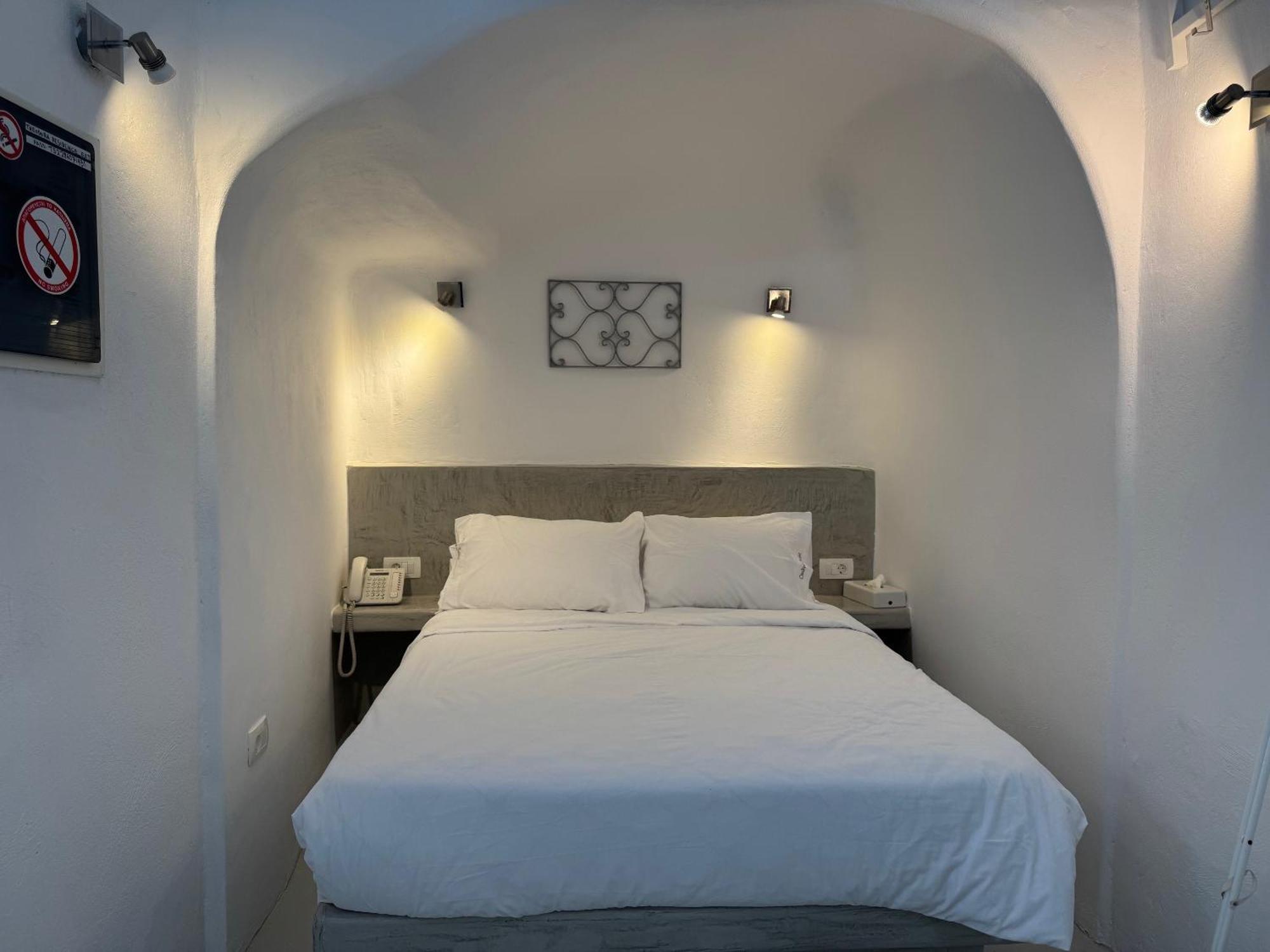 Theodora Suites (Adults Only) Иа Екстериор снимка