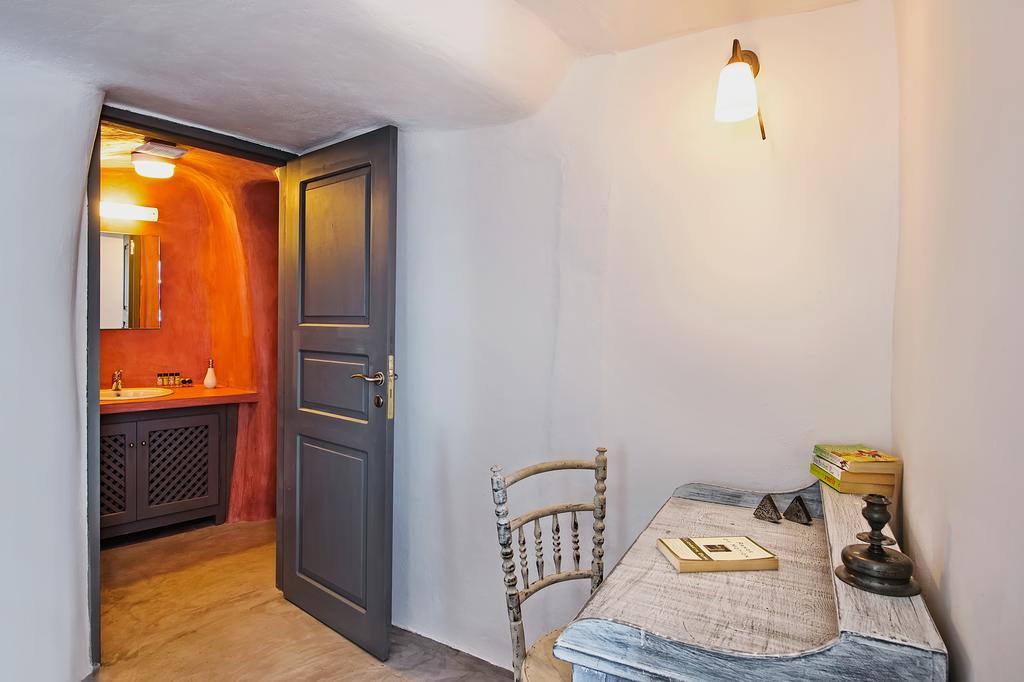 Theodora Suites (Adults Only) Иа Екстериор снимка